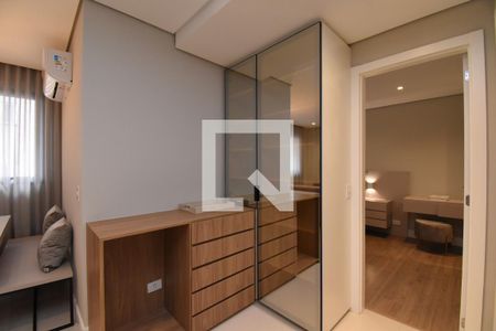 Sala/Cozinha de apartamento para alugar com 1 quarto, 50m² em São Francisco, Curitiba