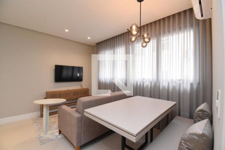 Sala/Cozinha de apartamento para alugar com 1 quarto, 50m² em São Francisco, Curitiba