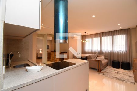 Sala/Cozinha de apartamento para alugar com 1 quarto, 50m² em São Francisco, Curitiba