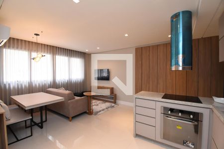 Sala/Cozinha de apartamento para alugar com 1 quarto, 50m² em São Francisco, Curitiba