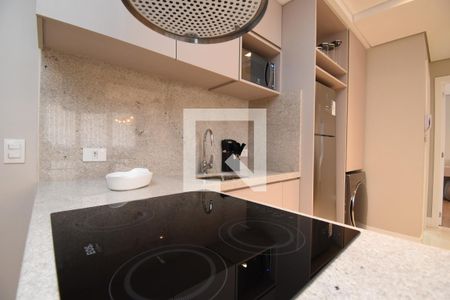 Sala/Cozinha de apartamento para alugar com 1 quarto, 50m² em São Francisco, Curitiba