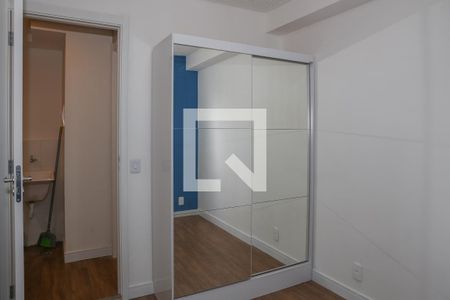 Quarto 1 de apartamento para alugar com 2 quartos, 33m² em Parque Industrial Tomas Edson, São Paulo