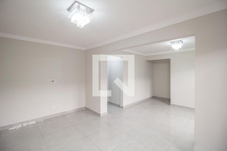 Sala de casa para alugar com 3 quartos, 180m² em Remédios, Osasco