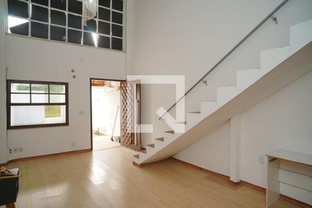 Sala de casa para alugar com 1 quarto, 68m² em Caxito, Maricá