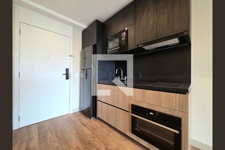 Cozinha de apartamento para alugar com 1 quarto, 63m² em Indianópolis, São Paulo