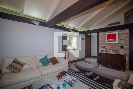 Sala de casa de condomínio para alugar com 7 quartos, 440m² em Jardim Botânico, Porto Alegre