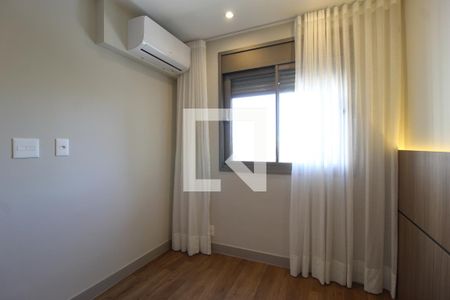 Quarto 1 de apartamento para alugar com 2 quartos, 62m² em Indianópolis, São Paulo