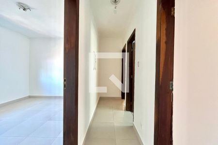 Corredor de casa para alugar com 3 quartos, 170m² em Parque Jabaquara, São Paulo