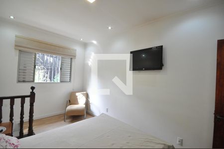 Quarto Suíte de casa à venda com 4 quartos, 255m² em Vila Leonor, São Paulo