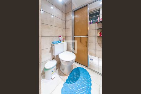 Banheiro de apartamento à venda com 2 quartos, 54m² em Jardim Santo André Cdhu, Santo André