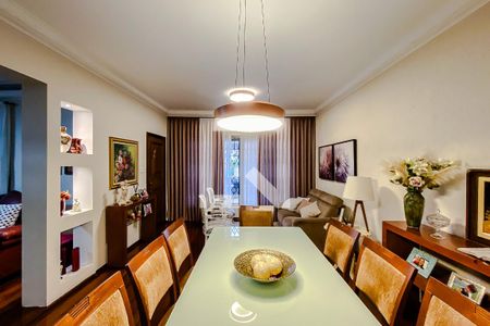 Sala de casa à venda com 3 quartos, 332m² em Vila Regente Feijó, São Paulo