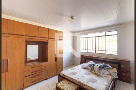 Quarto 1 Suite de casa para alugar com 4 quartos, 140m² em Capão Raso, Curitiba