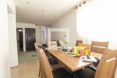 Sala de casa à venda com 6 quartos, 300m² em Jardim Cotinha, São Paulo