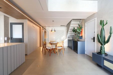 Sala de apartamento à venda com 2 quartos, 99m² em Vila Ipojuca, São Paulo
