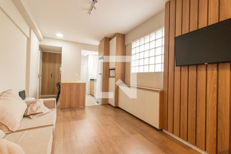 Sala/Cozinha de kitnet/studio para alugar com 1 quarto, 34m² em Centro, Curitiba