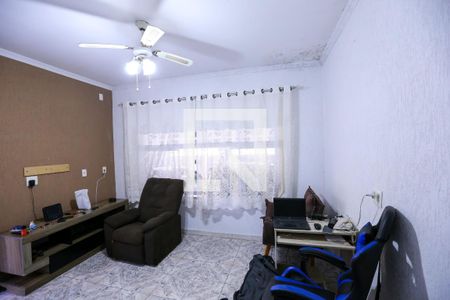 Sala de casa para alugar com 3 quartos, 126m² em Vila Iorio, São Paulo