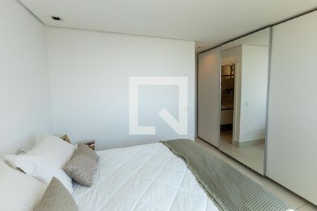 Suíte 1 de apartamento para alugar com 1 quarto, 56m² em Vila da Serra, Nova Lima