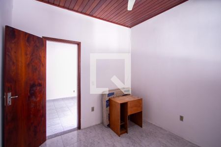 Quarto de casa para alugar com 1 quarto, 80m² em Parada Quarenta, São Gonçalo