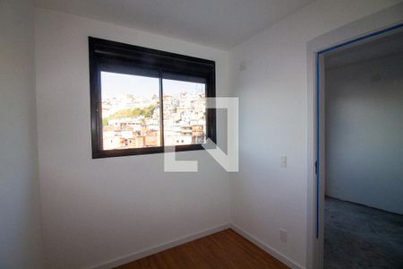 Quarto 1 de apartamento para alugar com 2 quartos, 39m² em Jardim São Luís, São Paulo