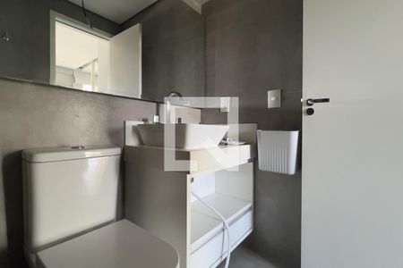 Banheiro de apartamento para alugar com 1 quarto, 38m² em Jardim Flor da Montanha, Guarulhos