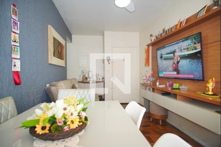Sala de apartamento à venda com 3 quartos, 84m² em Sarandi, Porto Alegre