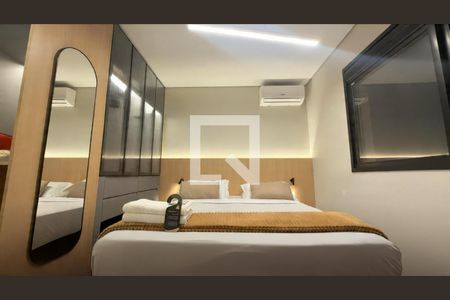 Sala/Quarto de apartamento à venda com 1 quarto, 26m² em Vila Olímpia, São Paulo