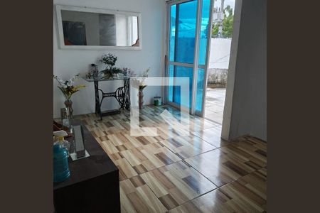 Entrada de casa para alugar com 3 quartos, 300m² em Jardim Placaford, Salvador
