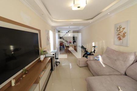 Sala de casa à venda com 4 quartos, 226m² em Vila Osasco, Osasco