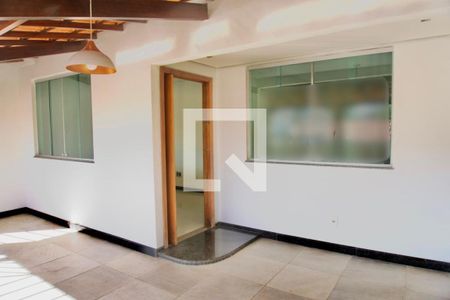 Entrada Casa de casa à venda com 3 quartos, 200m² em Alto Caiçaras, Belo Horizonte