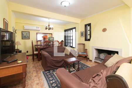 Sala de casa à venda com 4 quartos, 340m² em Espírito Santo, Porto Alegre