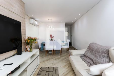 Sala  de apartamento à venda com 3 quartos, 76m² em Vila das Belezas, São Paulo