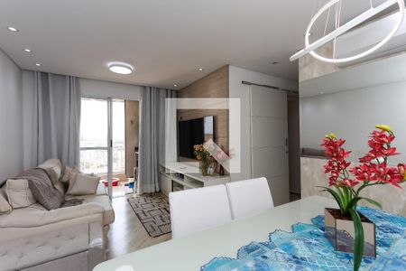 Sala  de apartamento à venda com 3 quartos, 76m² em Vila das Belezas, São Paulo