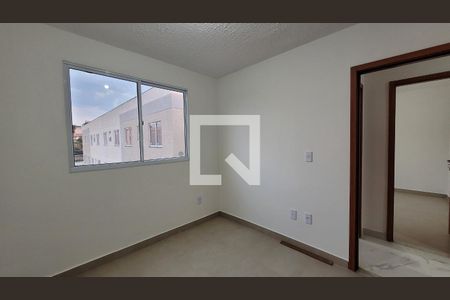 Quarto 01 de apartamento para alugar com 2 quartos, 40m² em Maria Augusta, Itaquaquecetuba