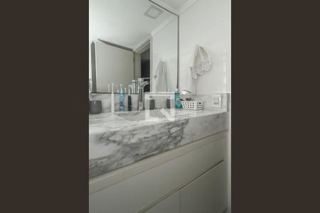 Banheiro da Suíte de apartamento à venda com 2 quartos, 107m² em Independência, Porto Alegre