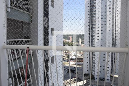 Apartamento para alugar com 3 quartos, 82m² em Jardim Branca Flor, Embu das Artes