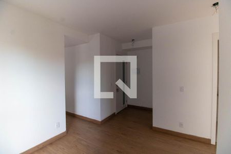 Sala de apartamento para alugar com 2 quartos, 56m² em Santa Rosa, Niterói