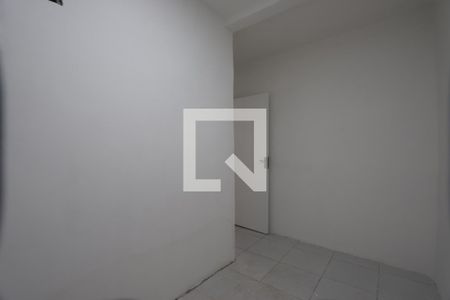 Quarto 2 de casa para alugar com 2 quartos, 70m² em Vila Ema, São Paulo