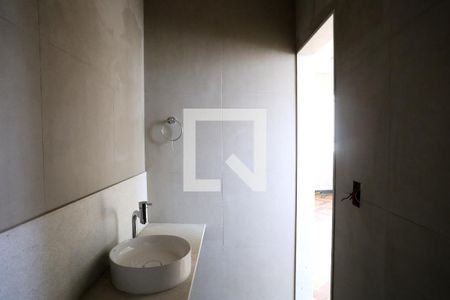 Banheiro da Suíte de casa para alugar com 4 quartos, 140m² em Horto, Belo Horizonte