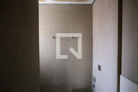 Banheiro da Suíte de casa para alugar com 4 quartos, 140m² em Horto, Belo Horizonte