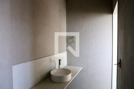 Banheiro da Suíte de casa para alugar com 4 quartos, 140m² em Horto, Belo Horizonte