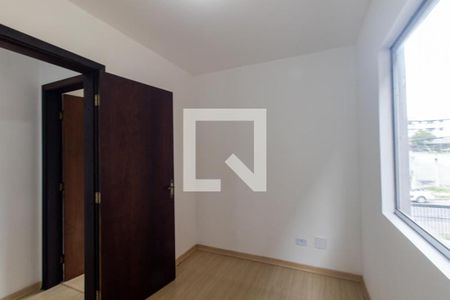 Quarto 1 de apartamento para alugar com 2 quartos, 45m² em Água Verde, Curitiba