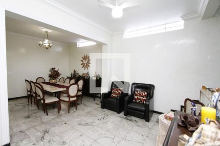 Sala de Jantar de casa à venda com 3 quartos, 400m² em Lagoinha, Belo Horizonte