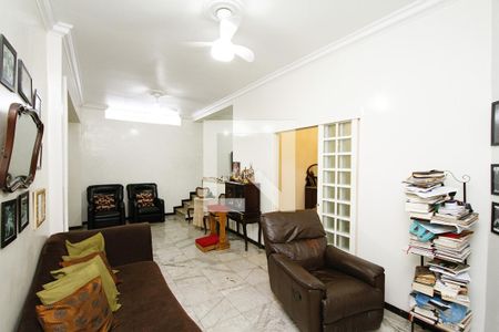 Sala 1 de casa à venda com 3 quartos, 400m² em Lagoinha, Belo Horizonte