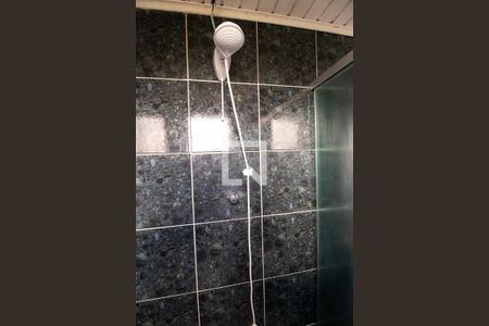 Banheiro de apartamento para alugar com 1 quarto, 50m² em Xaxim, Curitiba