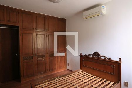 Quarto de apartamento para alugar com 2 quartos, 90m² em Sion, Belo Horizonte