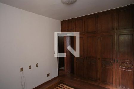 Quarto de apartamento para alugar com 2 quartos, 90m² em Sion, Belo Horizonte