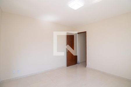 Quarto 1 de casa para alugar com 2 quartos, 65m² em Vila Nhocuné, São Paulo