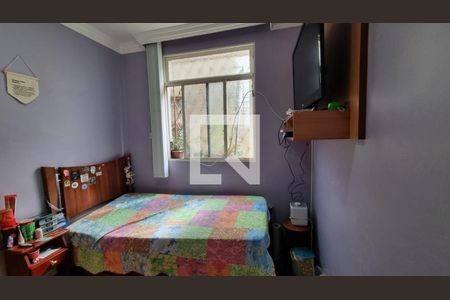 Quarto de apartamento à venda com 3 quartos, 55m² em Sagrada Família, Belo Horizonte