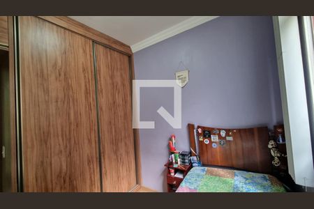 Quarto de apartamento à venda com 3 quartos, 55m² em Sagrada Família, Belo Horizonte