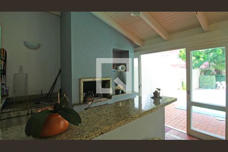 Casa à venda com 4 quartos, 242m² em Partenon, Porto Alegre